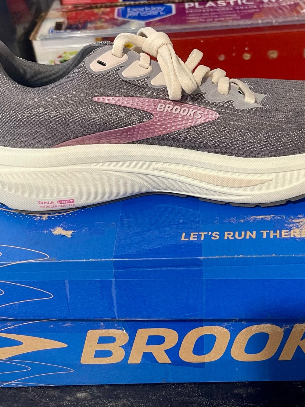 Brooks Women's Ghost 17 - Picture 2 of 6